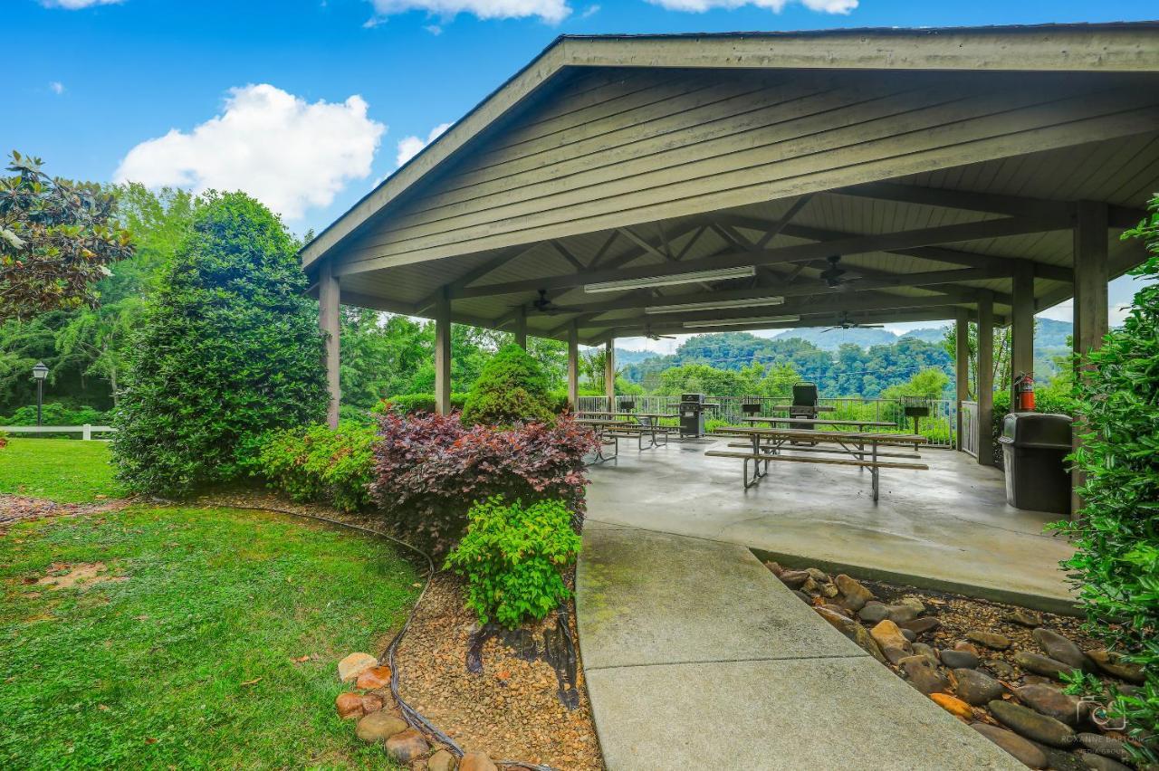 Whispering Pines 124 Apartment Pigeon Forge Exterior photo